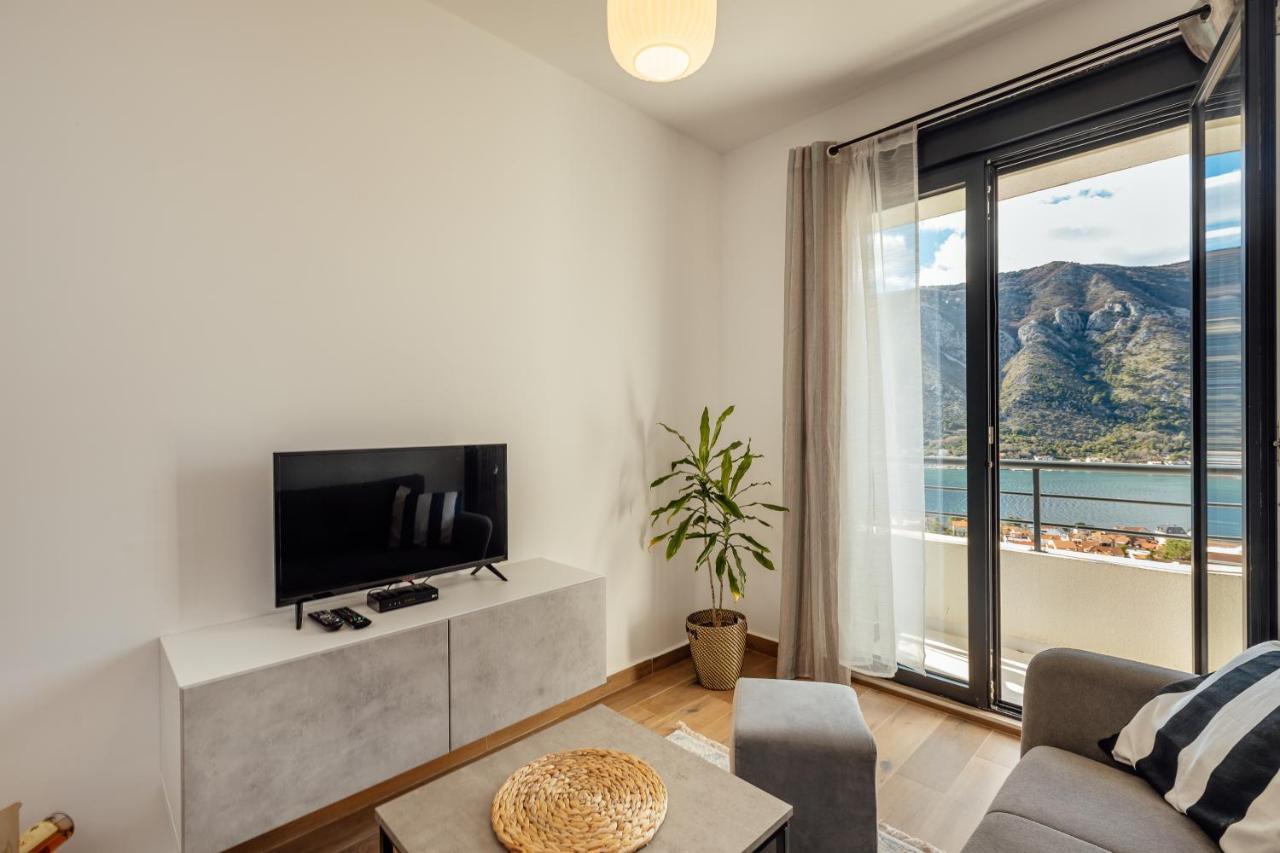 Lana Sea View Apartment โกตอร์ ภายนอก รูปภาพ